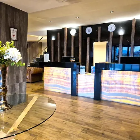 Cozy In Luxury St Ivan Rilski -free Wellness & Parking- Apartment *